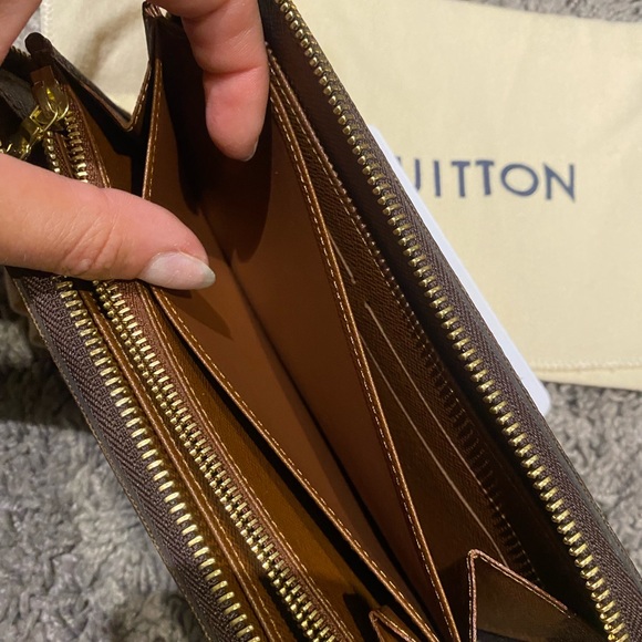 Louis Vuitton zippy wallet - Picture 7 of 9